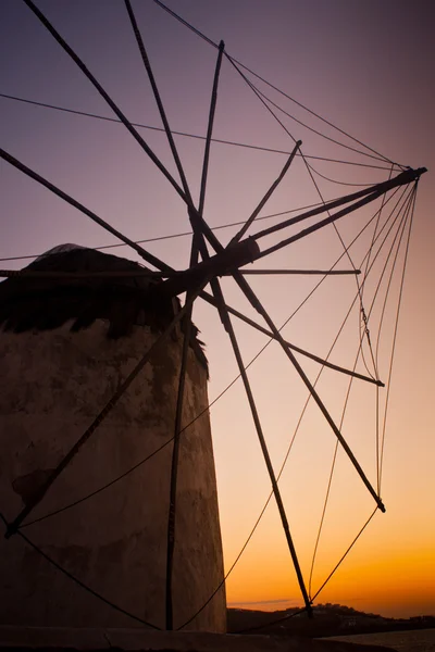 Molino de viento en Mykonos — Foto de Stock
