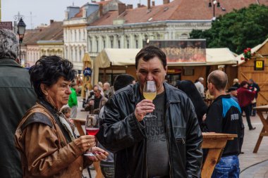 Pecsi Pezsgo Borfesztival