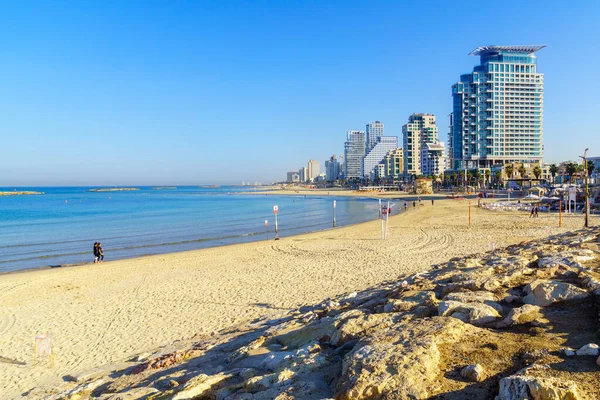 Tel Aviv Israel November 2021 Strand Szene Mit Hotelgebäuden Einheimischen — Stockfoto