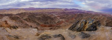 Eilat ve dağlarının güney İsrail 'deki Tzfahot Dağı' ndan panoramik kış manzarası