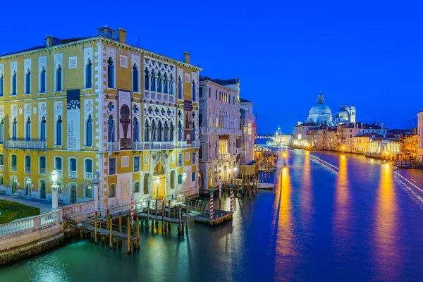 Venecia Italia Marzo 2022 Vista Nocturna Del Gran Canal Desde — Foto de Stock