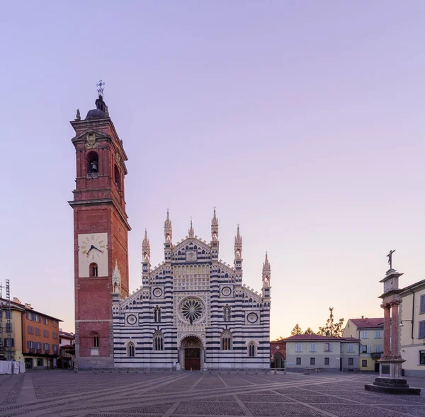 Pohled Východ Slunce Katedrálu Duomo Basilica San Giovanni Battista Monze — Stock fotografie