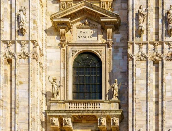 Vista Para Entrada Fachada Catedral Duomo Milão Lombardia Norte Itália — Fotografia de Stock