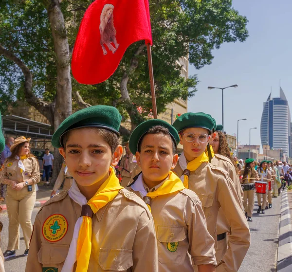 Haifa Israele Aprile 2022 Giovani Scout Altri Partecipanti Alla Parata — Foto Stock