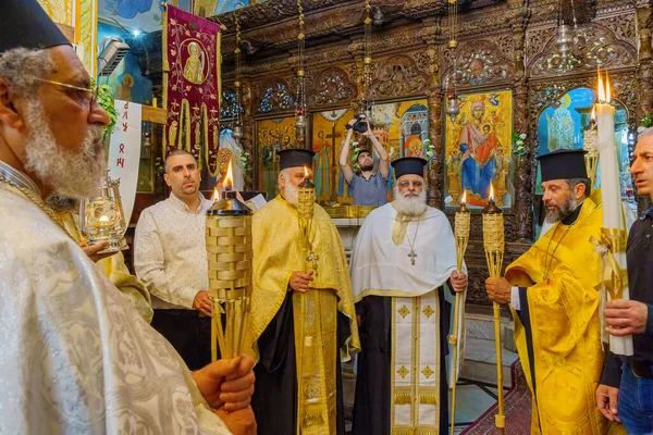 Nazaret Israel Aprilie 2022 Sâmbăta Sfântă Paști Roagă Biserica Ortodoxă — Fotografie, imagine de stoc