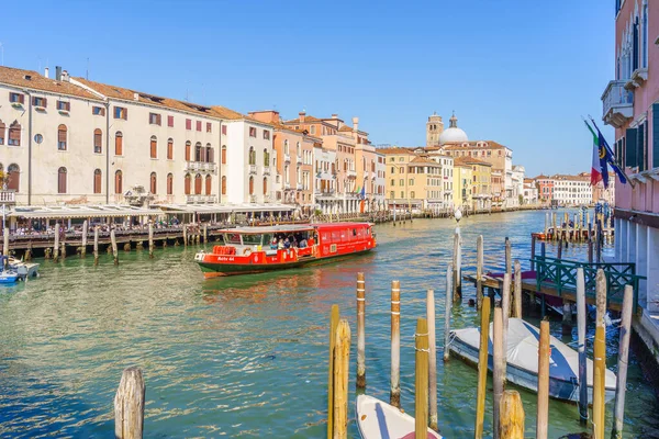 Venice Italy March 2022 View Grand Canal Locals Visitors Venice — Stock Photo, Image