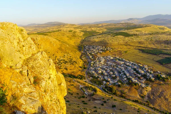 Pohled Arabskou Vesnici Wadi Hamam Hory Arbel Severní Izrael — Stock fotografie