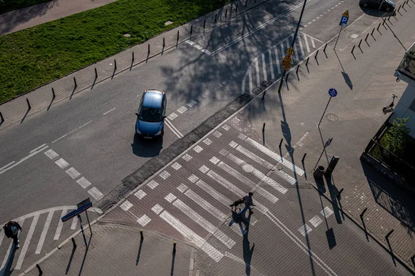 Warsaw Poland 2022 Pedestrian Crossing Paved Road Top View Car — 스톡 사진