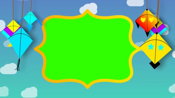 Гойдається Різнокольоровий Повітряний Змій Хмарному Небі Порожня Зелена Форма Екрана — стокове відео