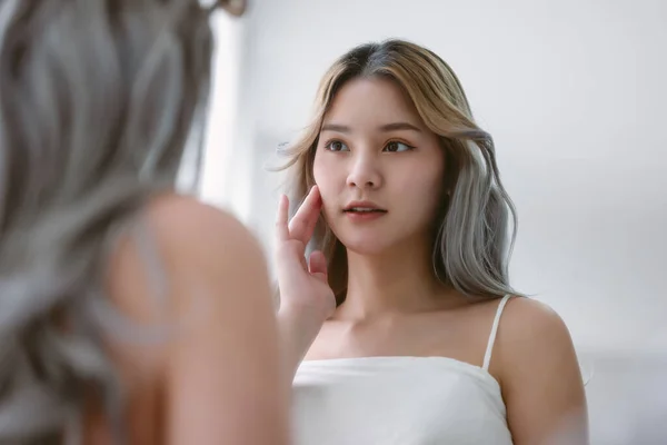 Beautiful Young Asian Woman Looking Mirror Touching Her Skin Enjoying —  Fotos de Stock
