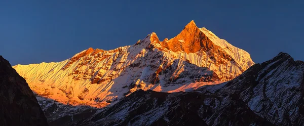 マウント machhapuchchhre — ストック写真