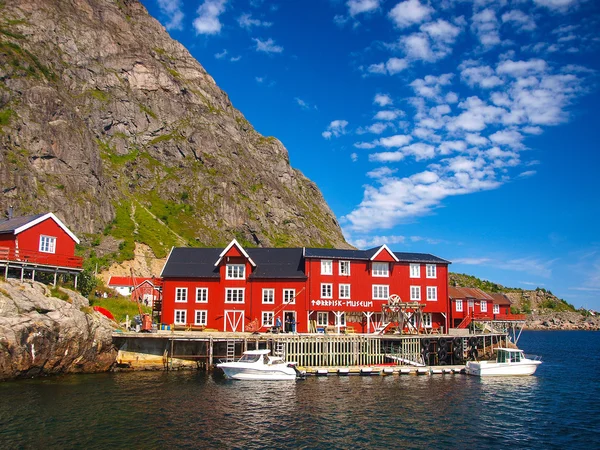 Red fishing rorbu huts Fishing village — Stock Photo, Image