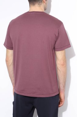 Erkek tişörtleri maketi. Tasarım şablonu. Model