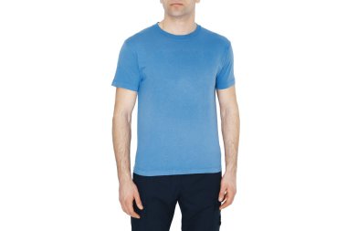 Mavi erkek tişörtleri maketi. Tasarım şablonu. Model