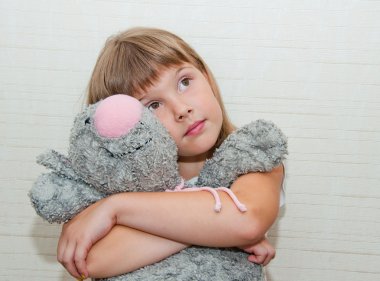 Oyuncak kedi ile rüya kız