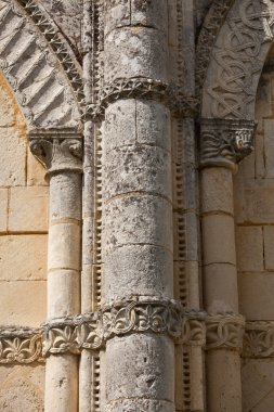 retaud kilise detay