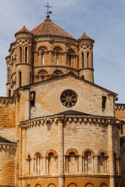 toro Romanesk collegiate Kilisesi apse ve kubbe görünümü