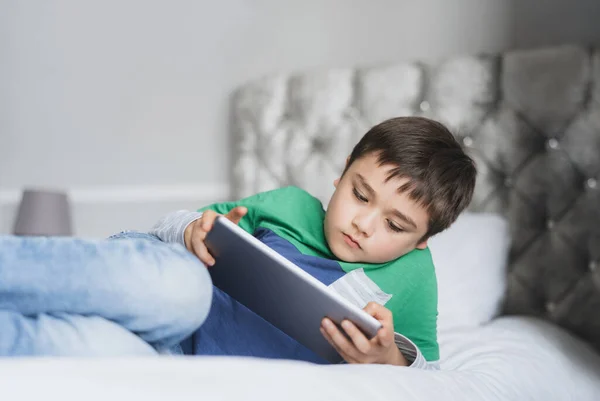 Young Boy Using Tablet Playing Game Internet Friends Homeschooling Kid — ストック写真