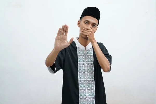 Moslem Asian Man Cover His Mouth Hand While Smiling Bad — Fotografia de Stock