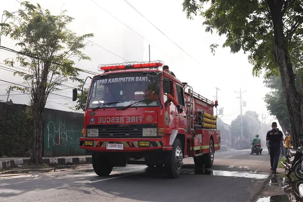 Fire Trucks Come Ready Location Furniture Warehouse Fire Yogyakarta Indonesia — Φωτογραφία Αρχείου