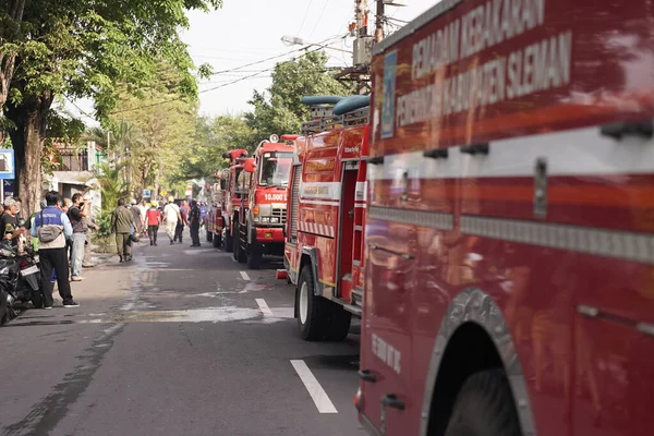 Line Fire Engines Fighting Fires Yogyakarta Indonesia May 2022 — Foto Stock