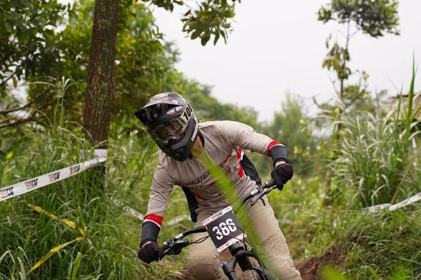 Downhill Bike Festival Yogyakarta Teras Caf Participante Festival Bicicletas Montaña —  Fotos de Stock