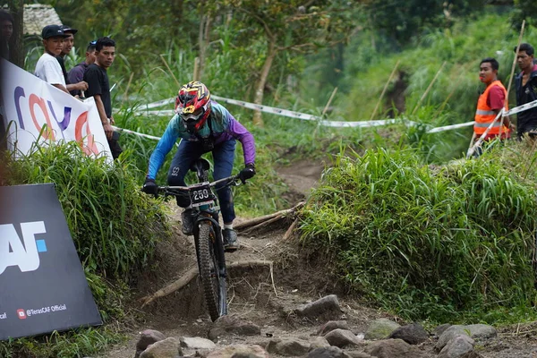 Downhill Bike Festival Yogyakarta Teras Caf Ein Teilnehmer Des Mountainbike — Stockfoto
