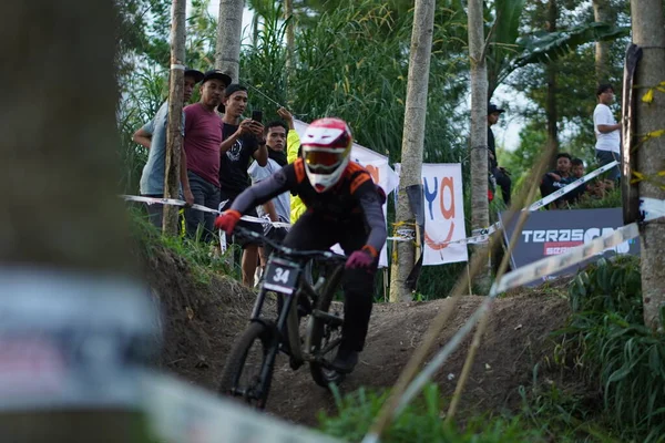 Downhill Bike Festival Yogyakarta Teras Caf Ein Teilnehmer Des Mountainbike — Stockfoto