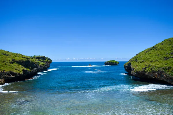 Srau Pacitan Endonezya Sahilindeki Mercan Manzarası Beyaz Kumlarıyla Sahili Güzelleştirir — Stok fotoğraf