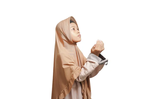 Girl Wearing Hijab Wearing Brown Muslim Dress Praying White Background — Stock Photo, Image