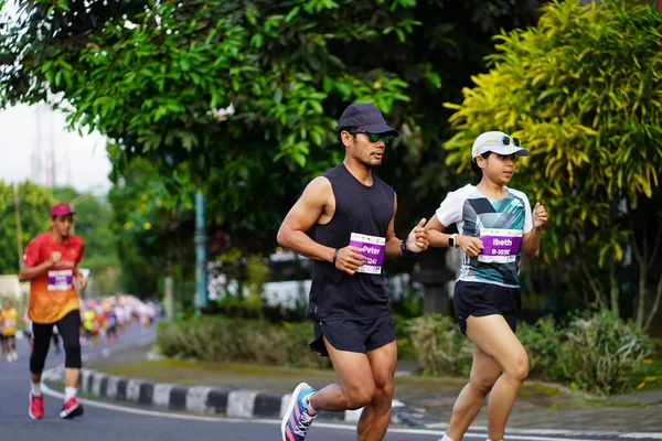 Marathon Race Magelang Indonesia Mensen Zetten Voet Stad Wegen Een — Stockfoto