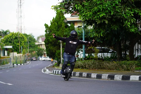 在印度尼西亚马格朗举行的马拉松比赛中 人们踏上了5到10公里远的城市道路 跑步比赛 玩得开心 Magelang Indonesia September 2022 — 图库照片