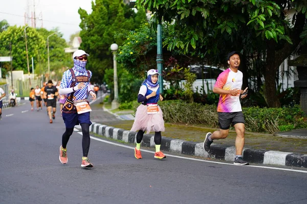 Марафонська Гонка Магеланзі Індонезія Люди Ступили Міські Дороги Відстань Кілометрів — стокове фото