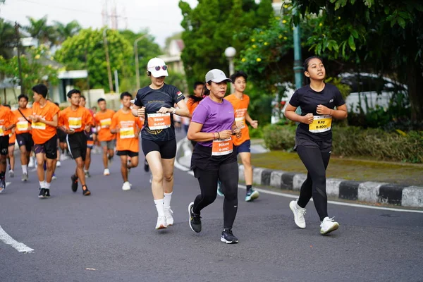 Marathon Race Magelang Indonesia People Set Foot City Roads Distance — Stock Photo, Image