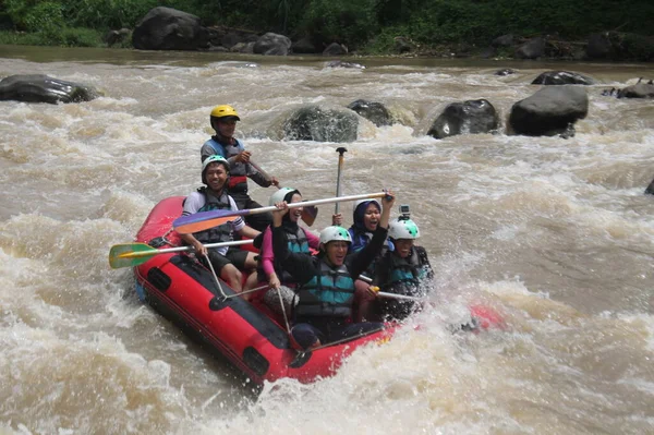 Happy Tense Expressions Enjoying Extreme Sport Rafting Elo River Location — Stock Photo, Image