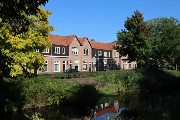 Krásný Pohled Ulici Amersfoort Nizozemsko Klasická Holandská Architektura Kanál Odrazy — Stock fotografie