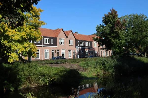 Gyönyörű Utcára Néző Amersfoort Hollandia Klasszikus Holland Építészet Csatorna Víztükör — Stock Fotó