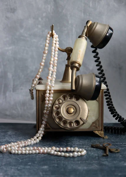 Old Fashioned Rotary Phone Table Vintage Telephone Close Photo Grey — Stock Photo, Image