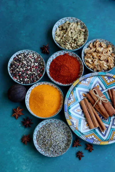 Top View Arrangement Spices Bowls Colorful Picture Aromatic Indian Herbs — Stock Photo, Image