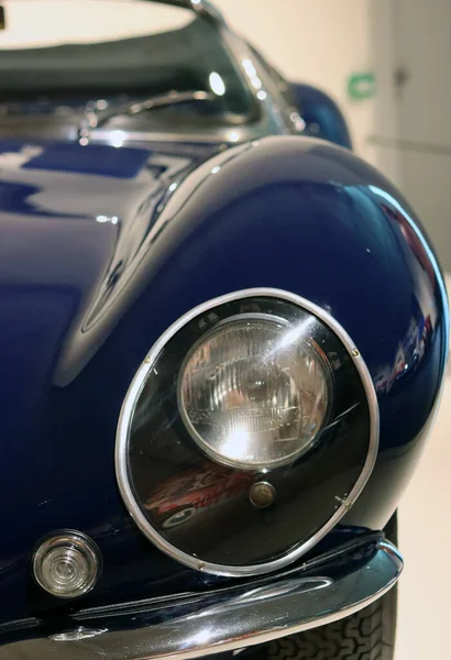 Retro Car Close Photo Beautiful Details Vintage Auto Headlight Beam — Foto Stock