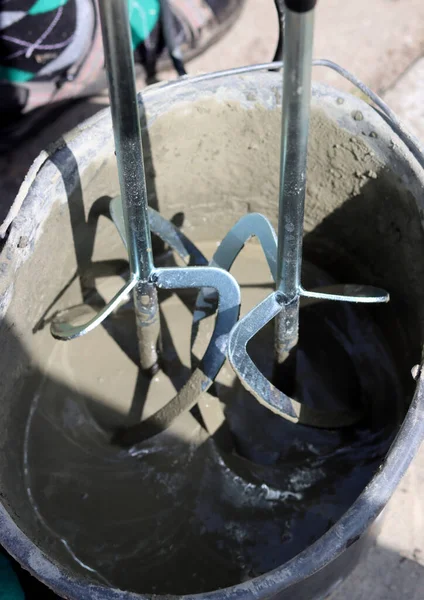 Portable Concrete Mixer Machine Close Photo Black Bucket Full Cement — ストック写真