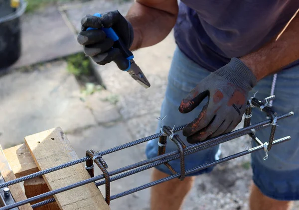 Close Photo Man Holding Pliers Man Works Reinforcement Steel Construction — Stockfoto