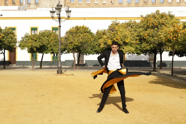 Jovem Espanhol Camisa Preta Casaco Calças Com Sapatos Dança Flamenco — Fotografia de Stock