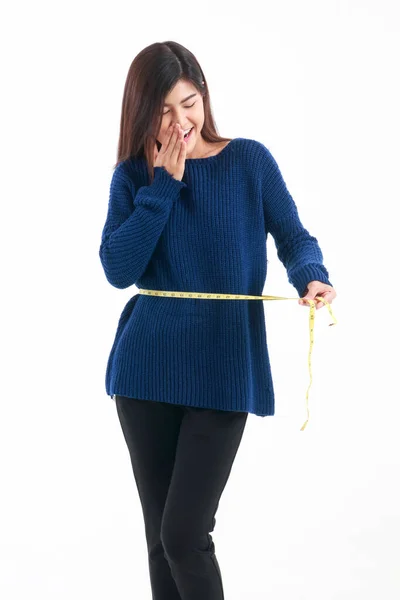 Uma Mulher Bonita Asiática Use Uma Fita Métrica Torno Cintura — Fotografia de Stock