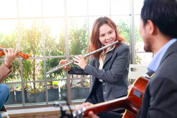 Group Asian Musicians Playing Classical Instruments Flute Violin Guitar Play — Stockfoto
