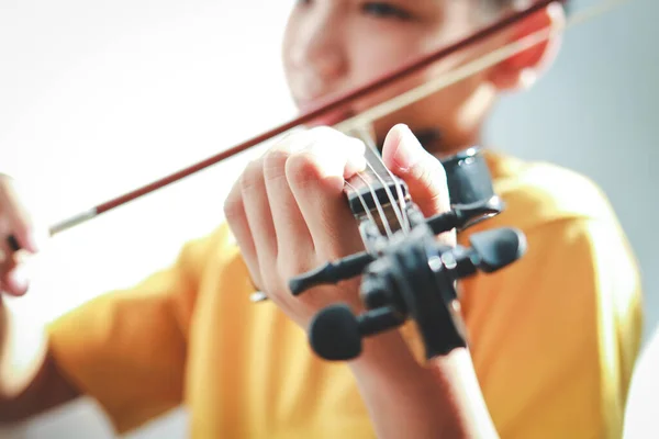 Asian Boy Sits Home Morning Playing Music Happily Playing Violin — Stock Photo, Image