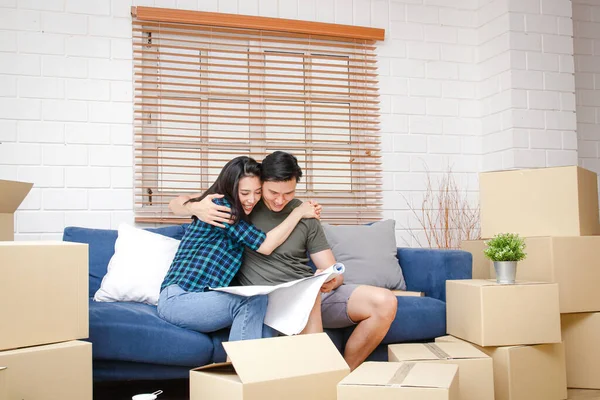 Asian Couple Embracing Each Other Rejoicing Building New Home Moving — Foto de Stock