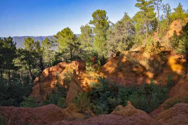 Roussillon 'daki Ocher Patikası