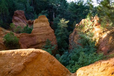 Roussillon 'daki Ocher Patikası