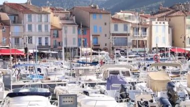 Fransa 'nın Cassis şehrinin limanı